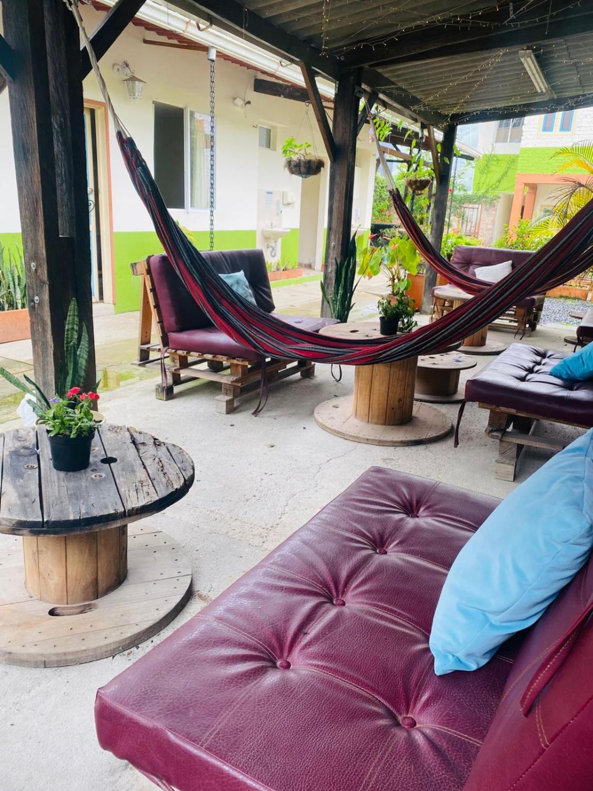 Hostal Don Jose ซานตาโรซา เดกาบัล ภายนอก รูปภาพ